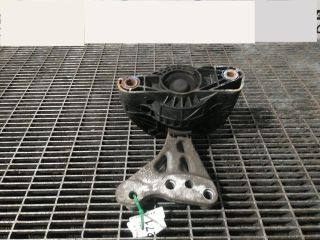 bontott PEUGEOT 2008 Tartó Bak