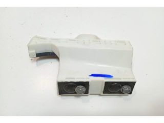 bontott PEUGEOT 2008 Tartó Bak