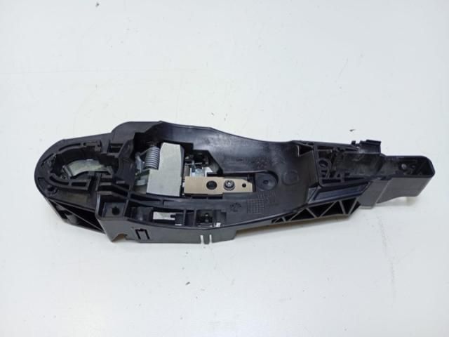 bontott PEUGEOT 2008 Tartó Bak