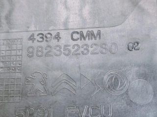 bontott PEUGEOT 2008 Tartó Bak