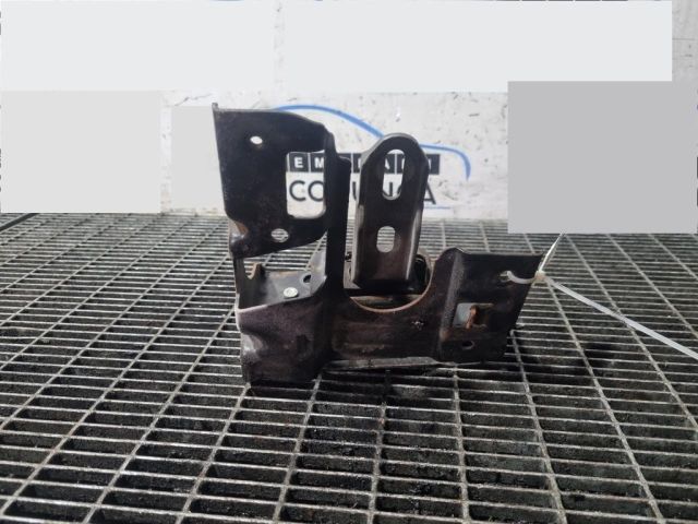 bontott PEUGEOT 2008 Tartó Bak