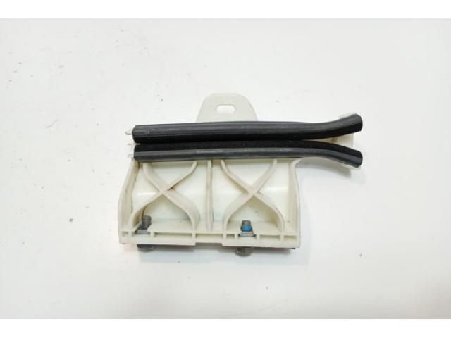 bontott PEUGEOT 2008 Tartó Bak