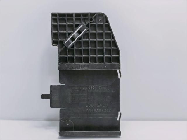 bontott PEUGEOT 2008 Tartó Bak