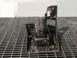 bontott PEUGEOT 2008 Tartó Bak