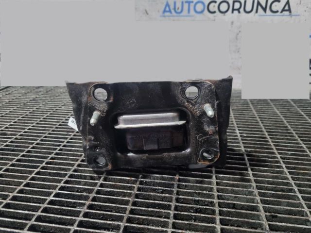 bontott PEUGEOT 2008 Tartó Bak