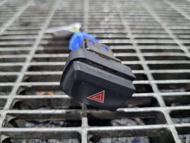 bontott PEUGEOT 2008 Vészvillogó Kapcsoló