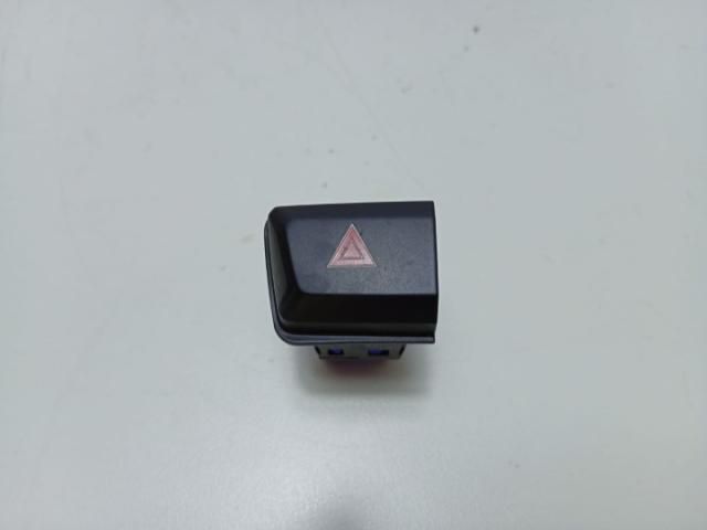 bontott PEUGEOT 2008 Vészvillogó Kapcsoló