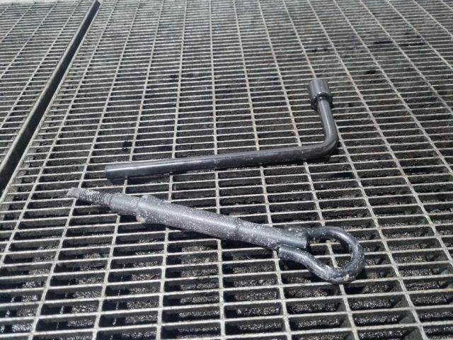 bontott PEUGEOT 2008 Vonóhorog