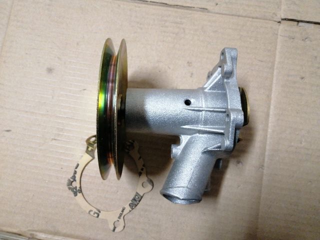 bontott PEUGEOT 205 Vízpumpa