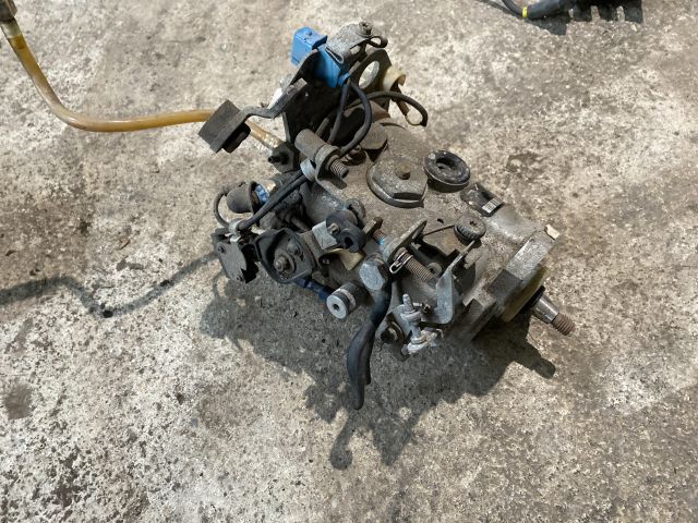 bontott PEUGEOT 205 Adagoló