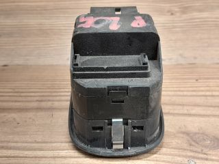 bontott PEUGEOT 205 Ablakemelő Kapcsoló Négyes / Kettes