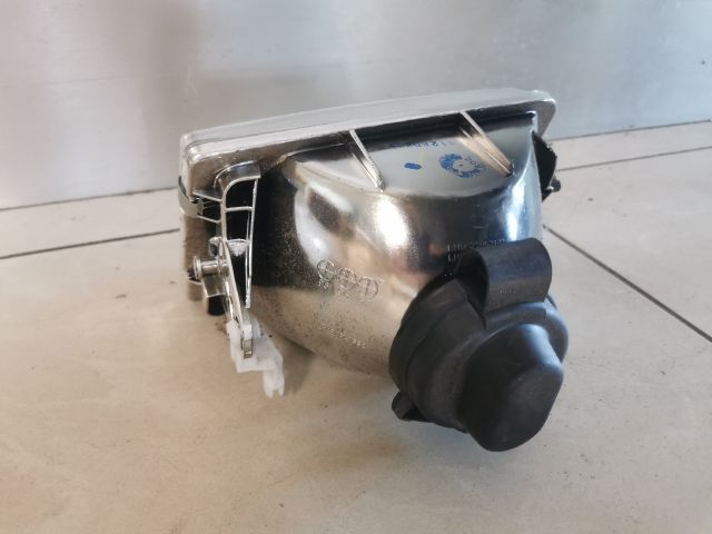 bontott PEUGEOT 205 Bal Fényszóró