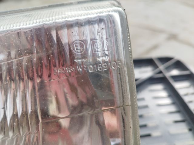 bontott PEUGEOT 205 Bal Fényszóró
