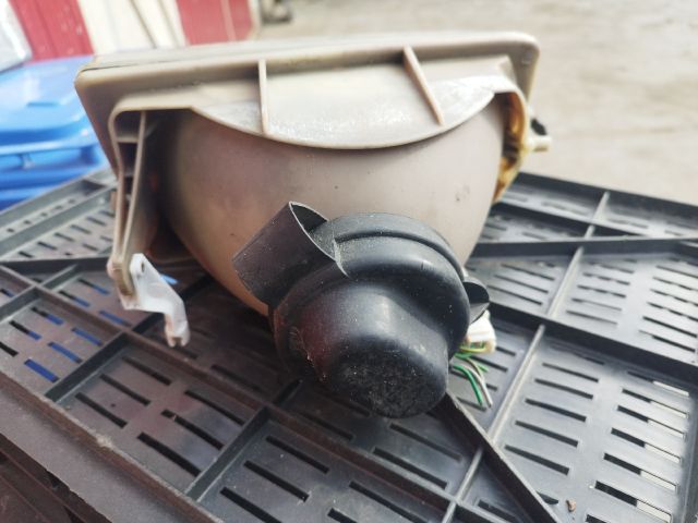 bontott PEUGEOT 205 Bal Fényszóró