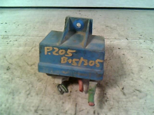 bontott PEUGEOT 205 Izzító Relé