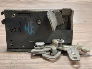 bontott PEUGEOT 205 Jobb hátsó Ajtózár