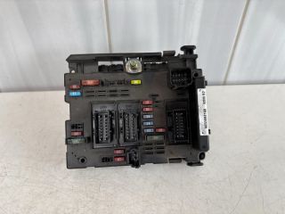 bontott PEUGEOT 206 Biztosítéktábla Motortér