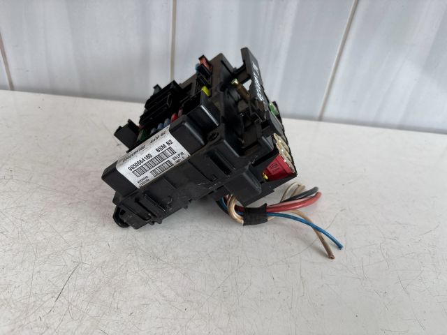 bontott PEUGEOT 206 Biztosítéktábla Motortér