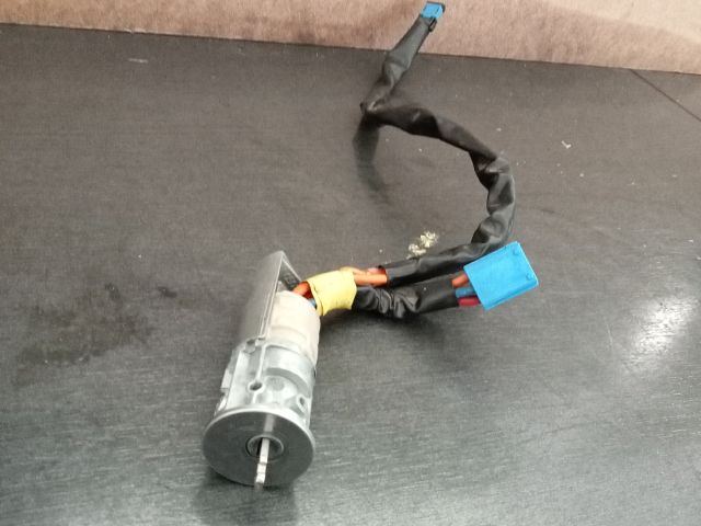 bontott PEUGEOT 206 Gyújtáskapcsoló