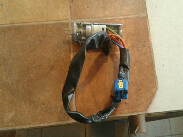 bontott PEUGEOT 206 Gyújtáskapcsoló