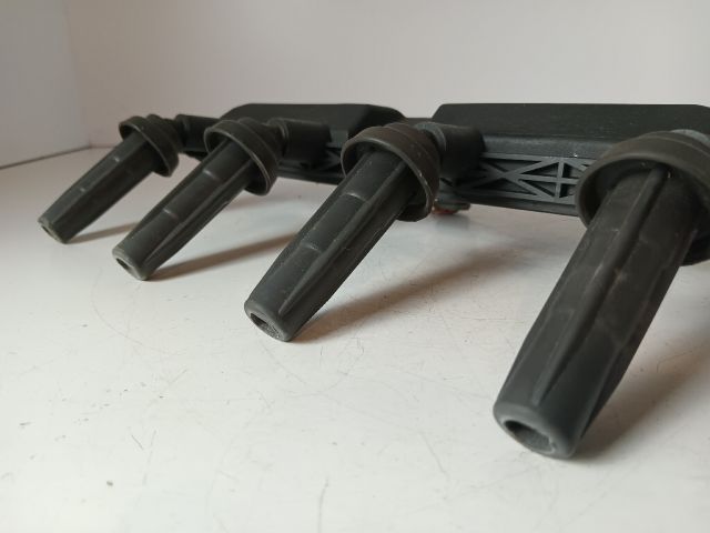 bontott PEUGEOT 206 Gyújtótrafó