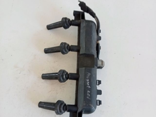 bontott PEUGEOT 206 Gyújtótrafó