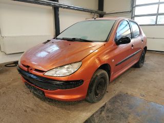 bontott PEUGEOT 206 Bal első Csonkállvány Kerékaggyal