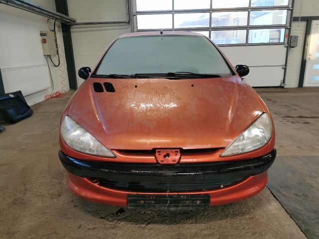 bontott PEUGEOT 206 Bal első Csonkállvány Kerékaggyal