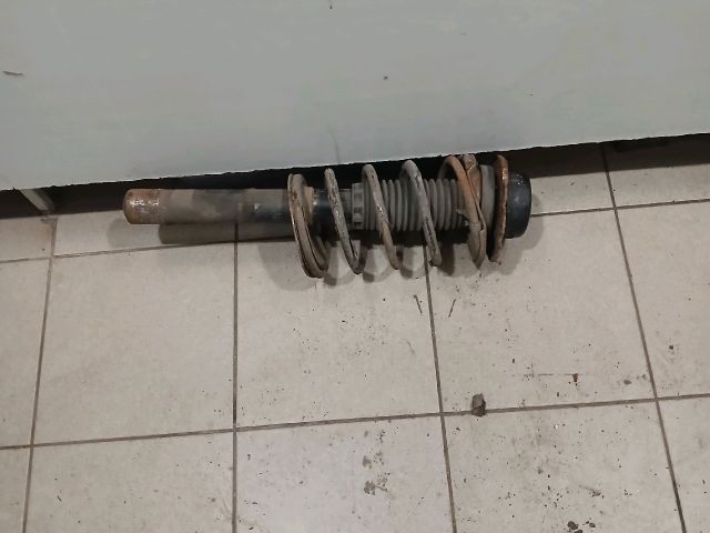 bontott PEUGEOT 206 Bal első Gólyaláb (Lengécsillapító, Rugó)