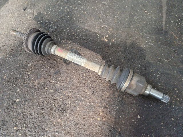 bontott PEUGEOT 206 Bal Féltengely