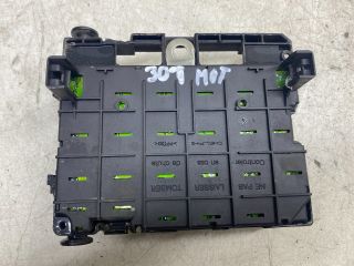 bontott PEUGEOT 206 Biztosítéktábla Motortér