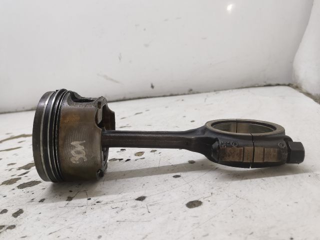 bontott PEUGEOT 206 Dugattyú és Hajtókar