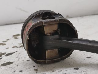 bontott PEUGEOT 206 Dugattyú és Hajtókar