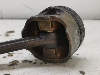 bontott PEUGEOT 206 Dugattyú és Hajtókar