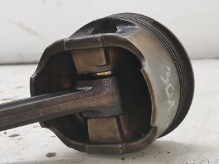 bontott PEUGEOT 206 Dugattyú és Hajtókar