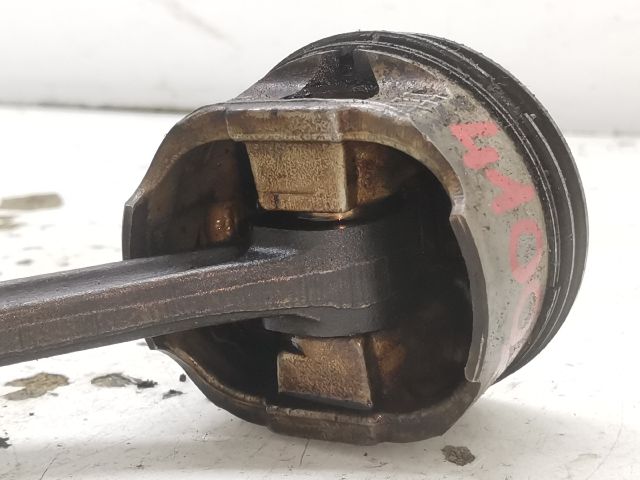 bontott PEUGEOT 206 Dugattyú és Hajtókar