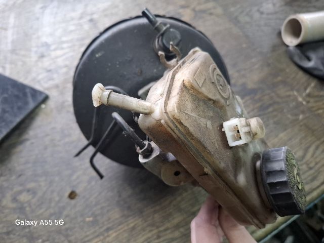 bontott PEUGEOT 206 Fékrásegítő