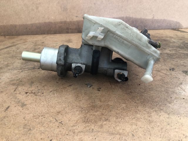 bontott PEUGEOT 206 Főfékhenger