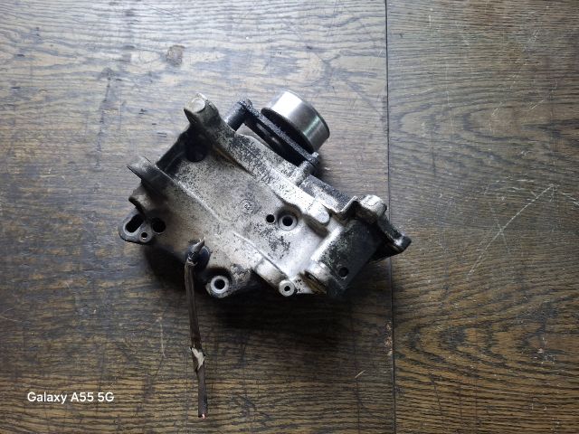 bontott PEUGEOT 206 Generátor Tartó Bak