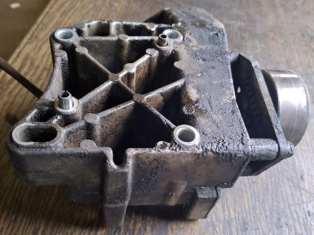 bontott PEUGEOT 206 Generátor Tartó Bak