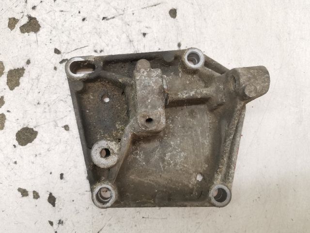 bontott PEUGEOT 206 Generátor Tartó Bak