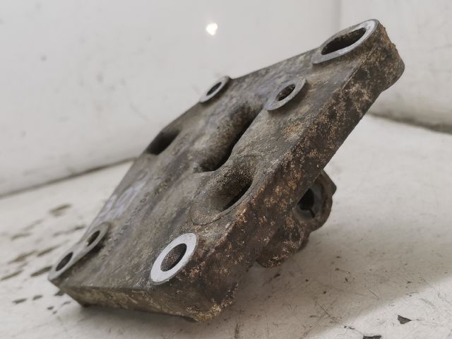 bontott PEUGEOT 206 Generátor Tartó Bak