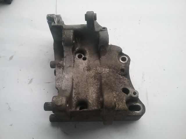 bontott PEUGEOT 206 Generátor Tartó Bak