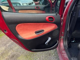 bontott PEUGEOT 206 Gyújtáskapcsoló Házzal