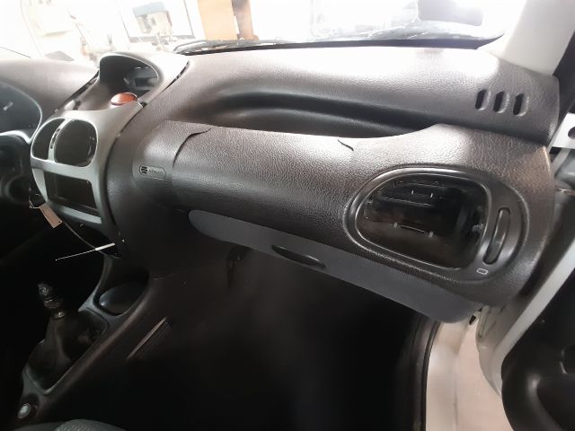 bontott PEUGEOT 206 Gyújtáskapcsoló Házzal