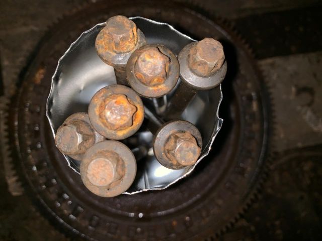 bontott PEUGEOT 206 Hengerfej Csavar