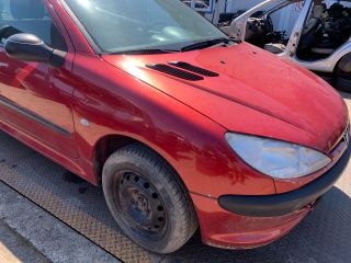 bontott PEUGEOT 206 Homlokfal (Üres lemez)