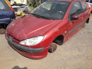 bontott PEUGEOT 206 Homlokfal (Üres lemez)