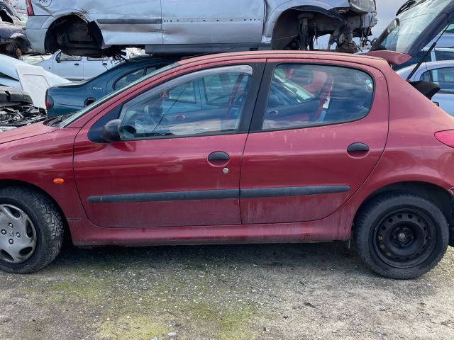 bontott PEUGEOT 206 Homlokfal (Üres lemez)