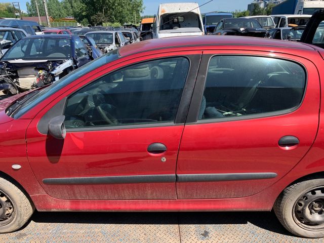 bontott PEUGEOT 206 Homlokfal (Üres lemez)